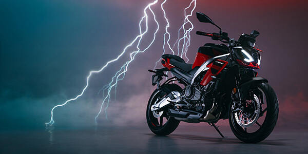 2025 Aprilia Tuono 457