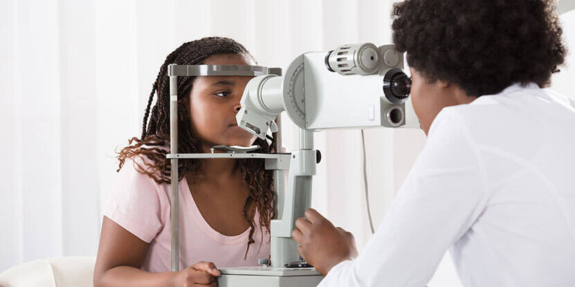 inforia la un oftalmolog