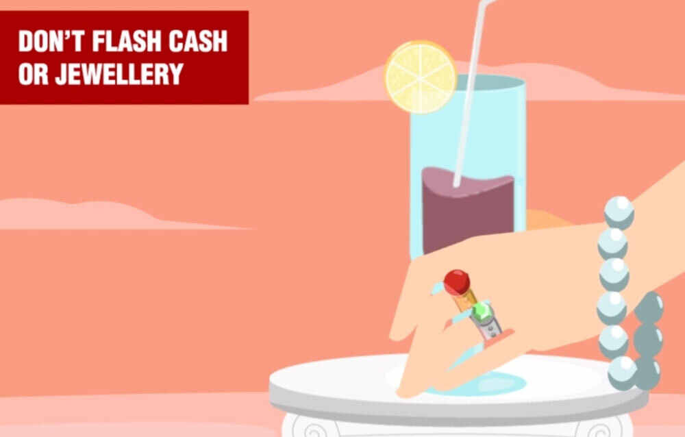 pickpocket tip: don't flash cash or jewelry