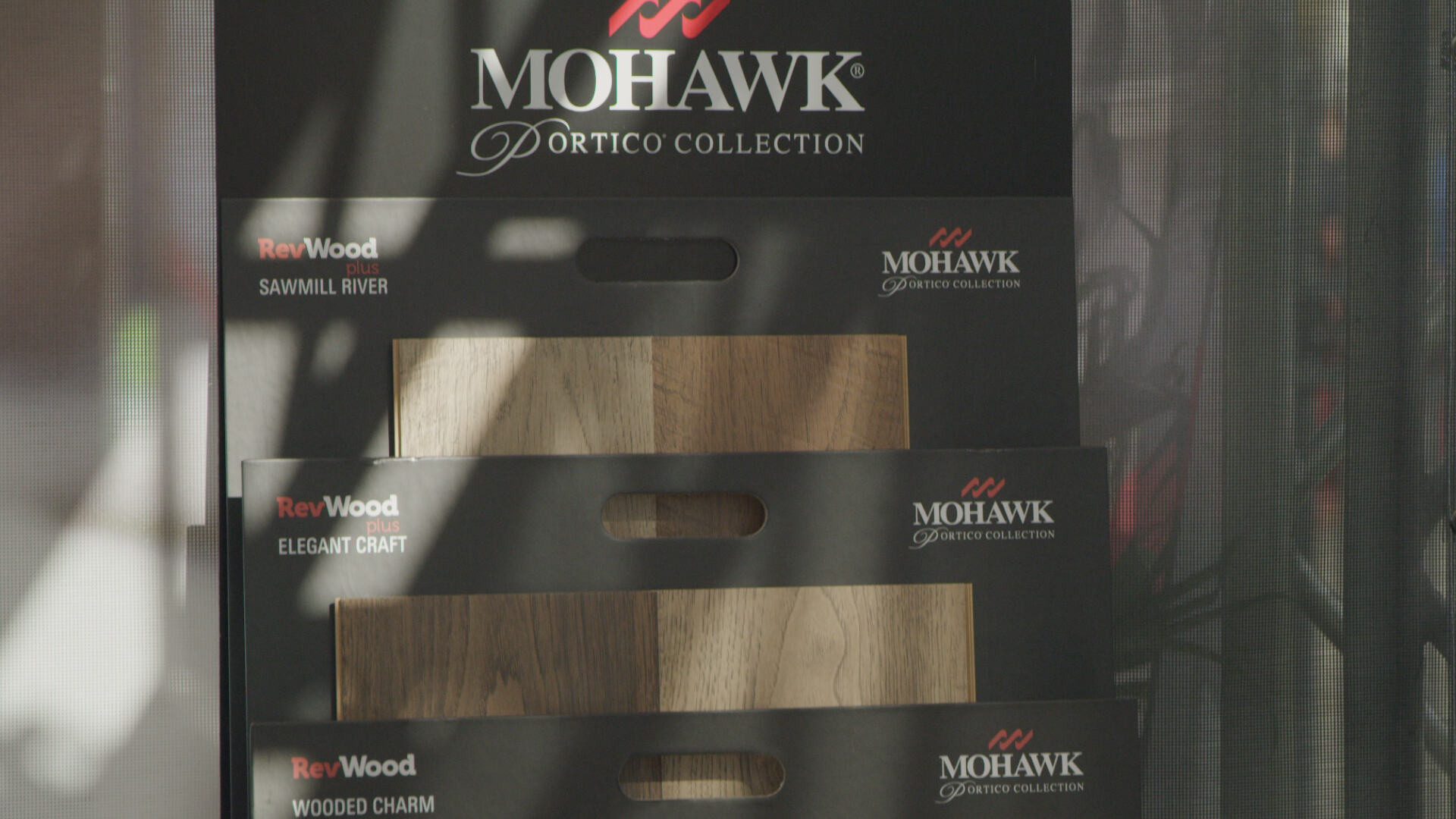 Mohawk S Revwood Flooring Creates Look, Mohawk Portico Collection Hardwood Flooring