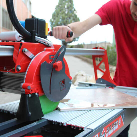 Rubi DC850 Wet Tile Saw In Use