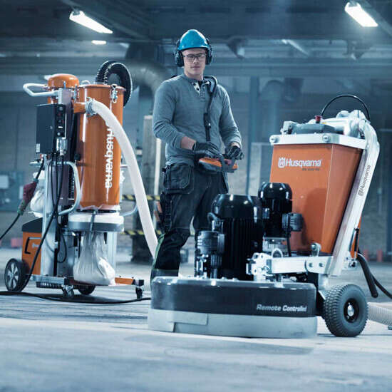 Husqvarna Remote Controlled Grinder with DC6000 Vacuum