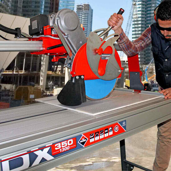 rubi dx350 wet tile saw in use