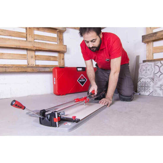 rubi ts max tile cutter in use
