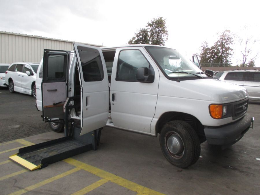 Wheelchair Full Size Vans for Sale 