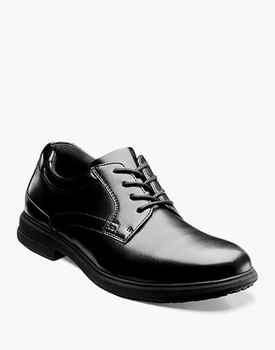 men's slip resistant shoes near me