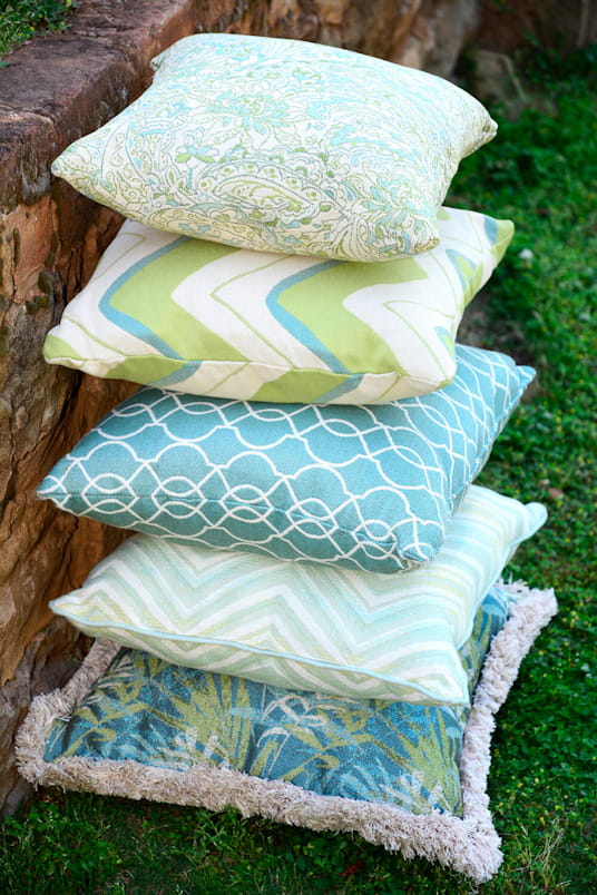 Outdoor fabric for cushions