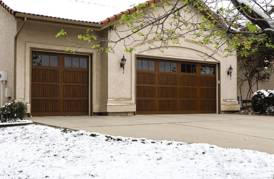 Blog 10 Amazing Wood Garage Door Alternatives - Paint Colours For Wooden Garage Doors