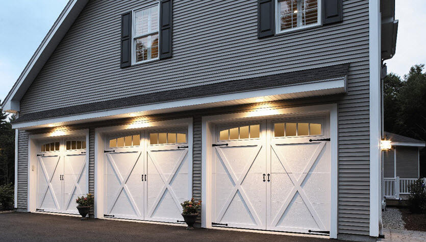 modern garage door with white courtyard style