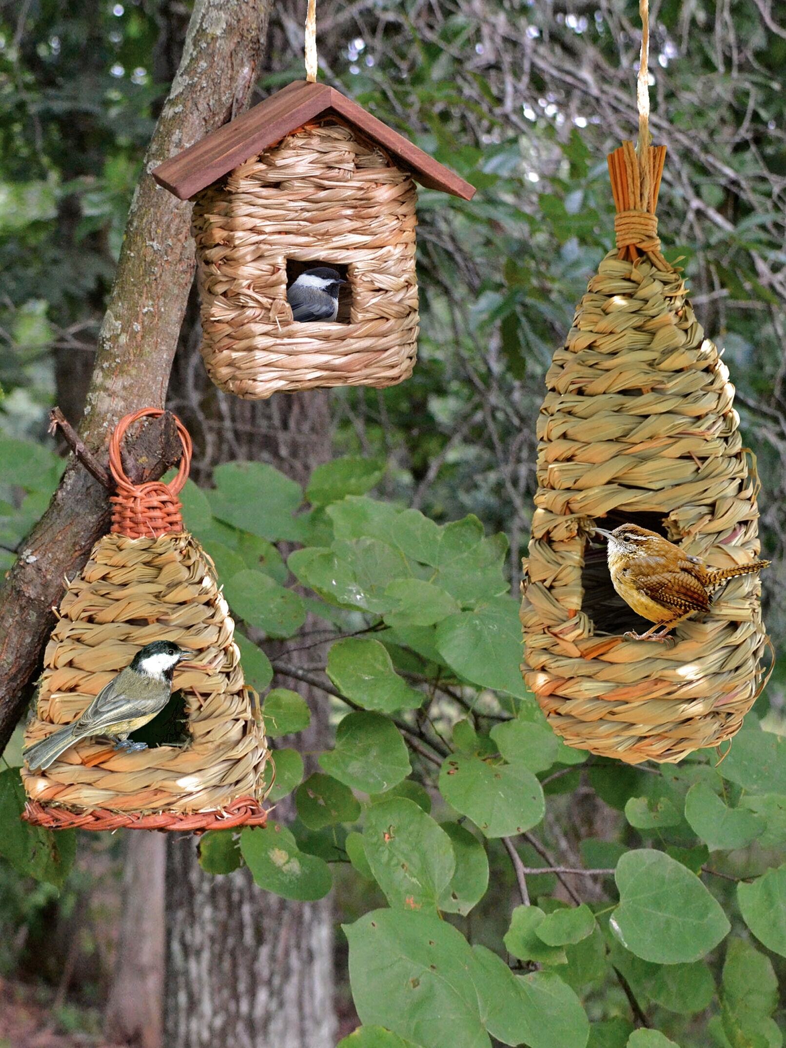 Natural Wooden Roosting Hanging Bird House Nest Feeder Eco Friendly Garden 