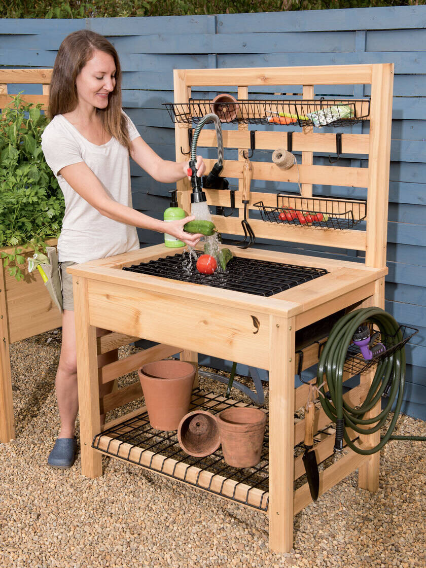 cedarlast potting bench with sink and shelf | gardener's supply