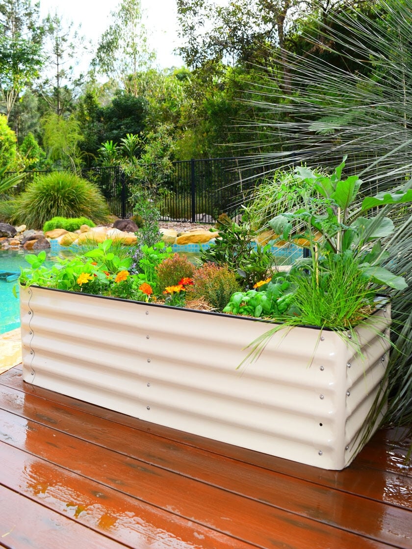 Birdies Corrugated Metal Self Watering Raised Bed Gardenerscom