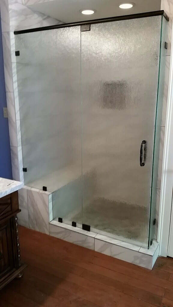 Shower Enclosures in Showers 