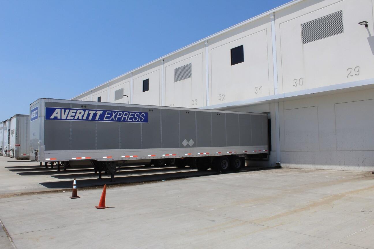 Visual Comfort Averitt Drop Trailer