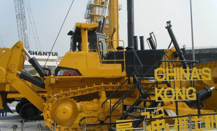 Shantui presenta il suo bulldozer più grande 78681