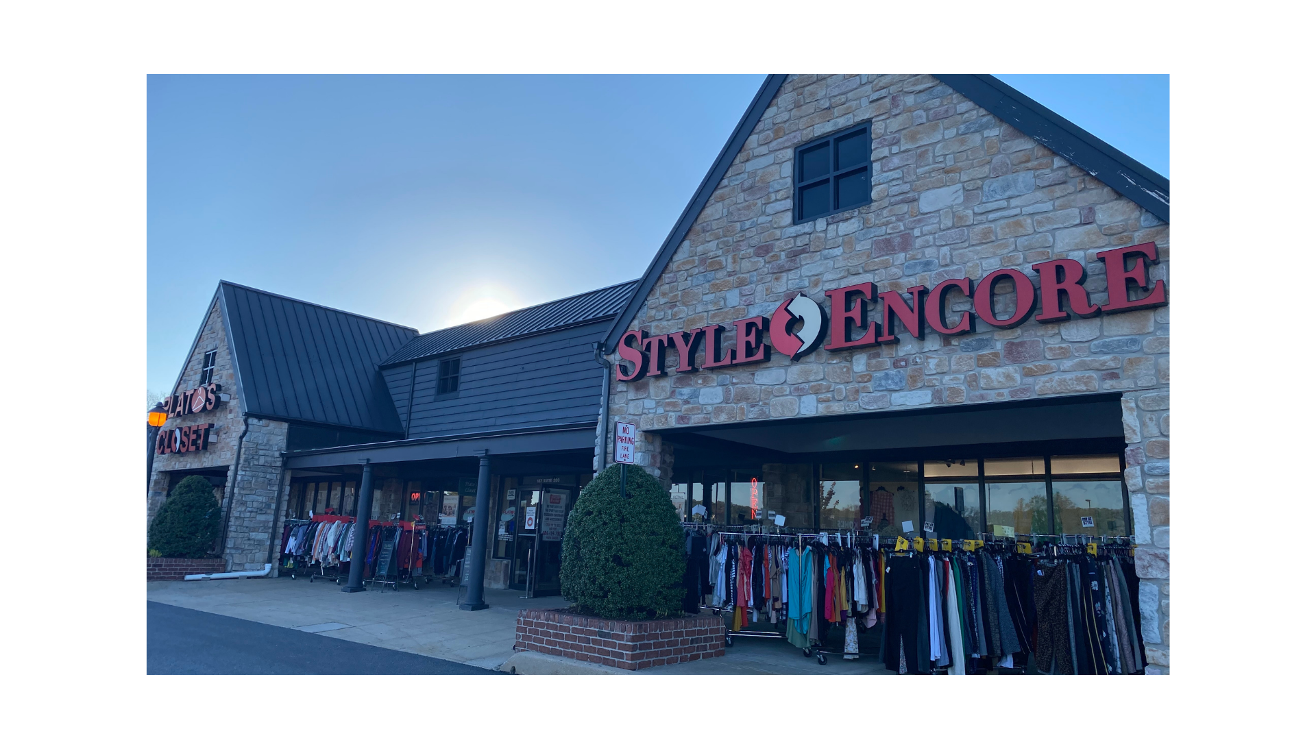 Style Encore Exton, PA on Instagram: ✨Gently used scarf. In