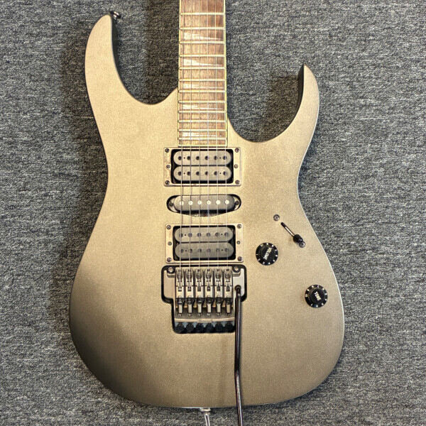 Used Ibanez SZ320EX Electric Guitar - White - See Photos