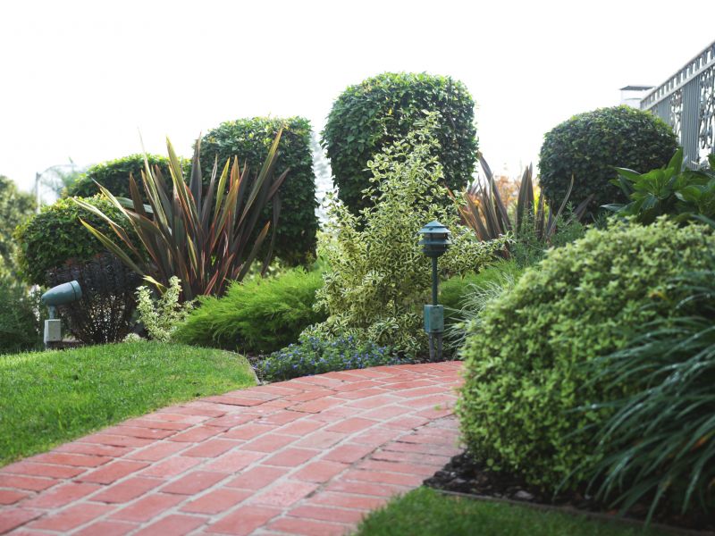 Armstrong Garden Centers Claremont, Mike Armstrong Landscaping