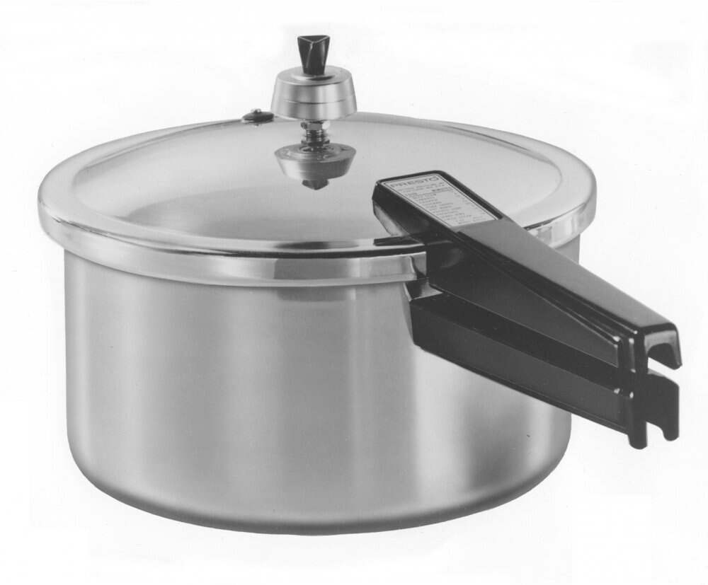 Presto 01365 6-Quart Stainless Steel Deluxe Pressure Cooker - Silver