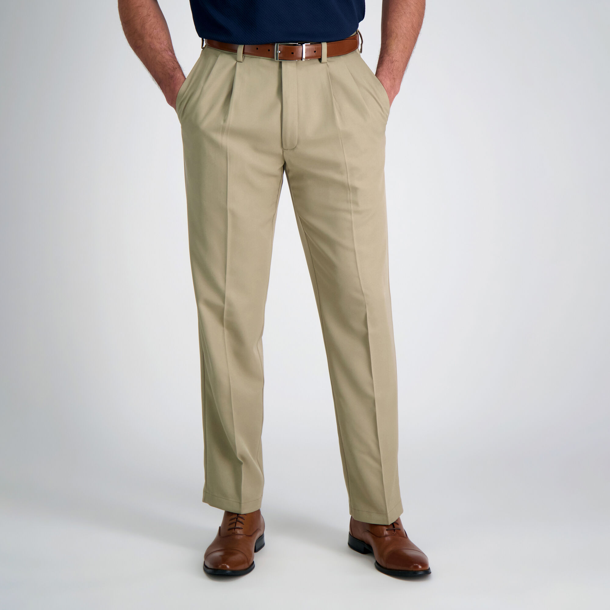 Haggar Men's Cool 18 Hidden Expandable Waist Pleat Front Pant-Regular and Big & Tall Sizes 