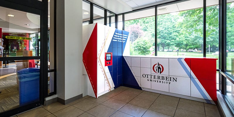 Electonic-Lockers-in-College-Library