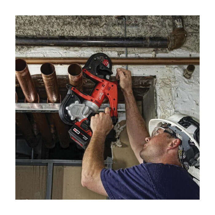Milwaukee m18 cordless discount band saw kit