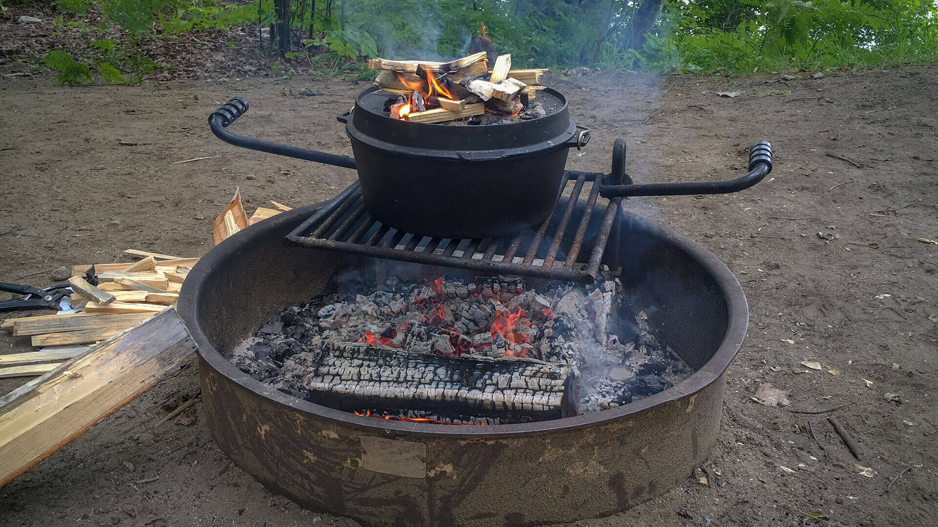 Dutch Oven Camping Recipes for Perfect Campfire Meals
