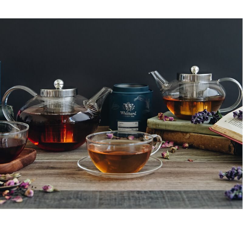 Lifestyle image of Chelsea Glass Teapot with tea in