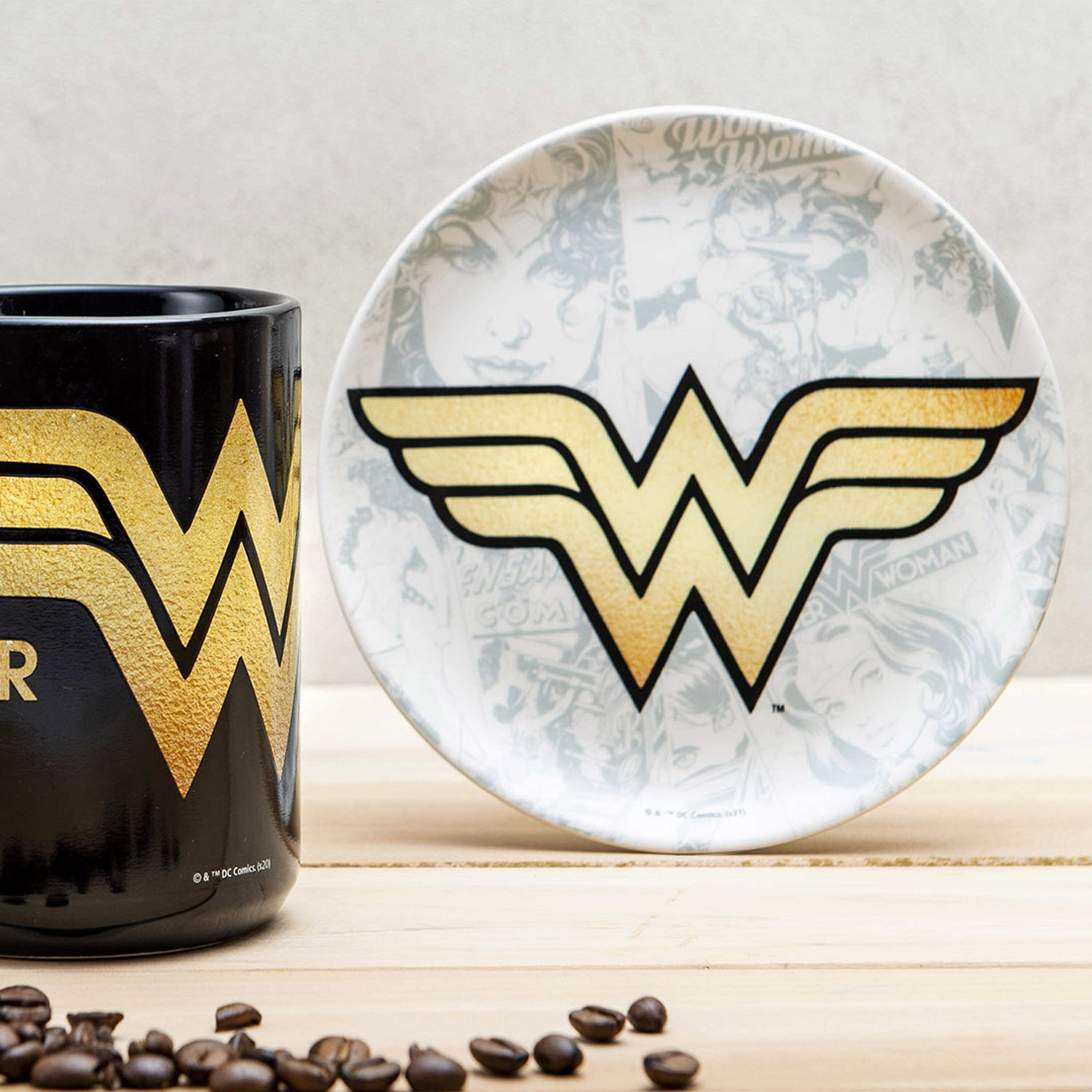 Wonder Woman Geschenkpackung Frühstück Set 824ml Schale 369ml Mug Brave 