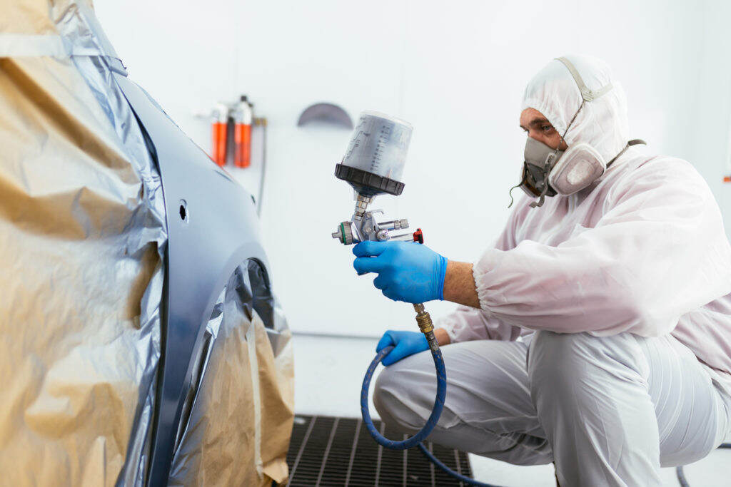 Removing Clear Coat: A Brief Guide for Students in Auto Body Technician  Training