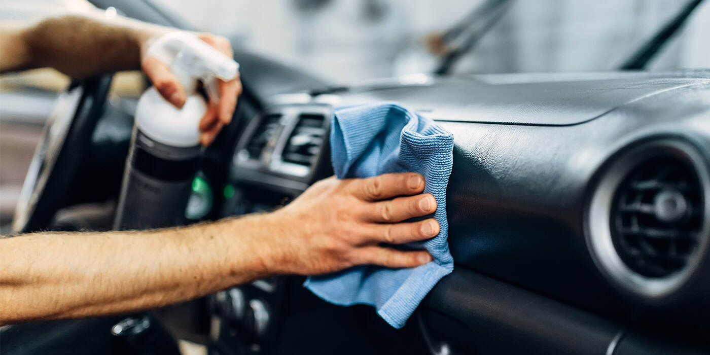 Car cleaning accessories and how to use them