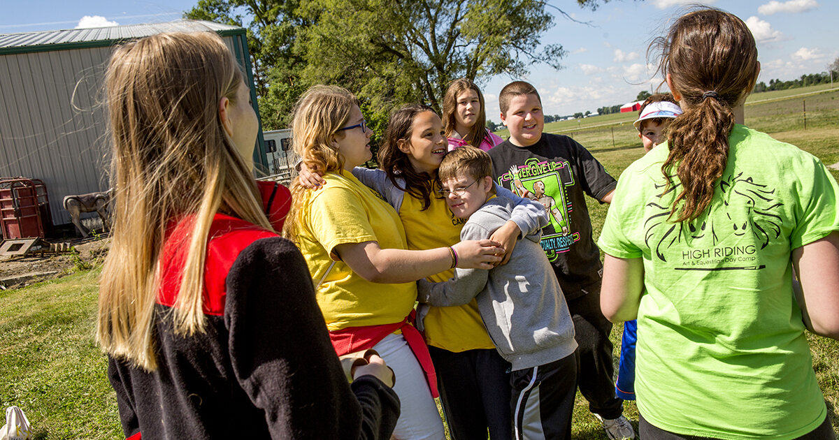 students at equestrian camp