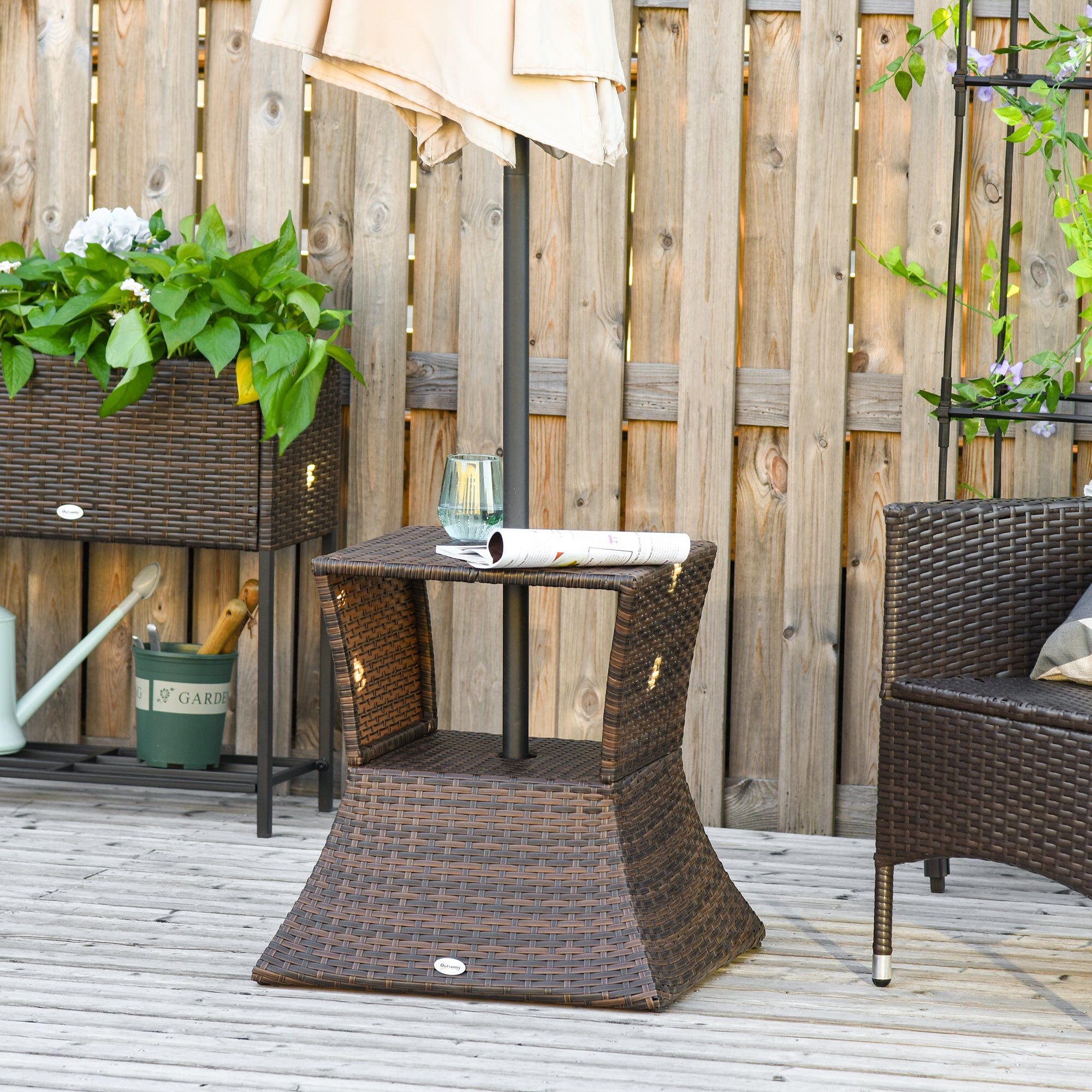 Rattan garden table with umbrella hole outlet