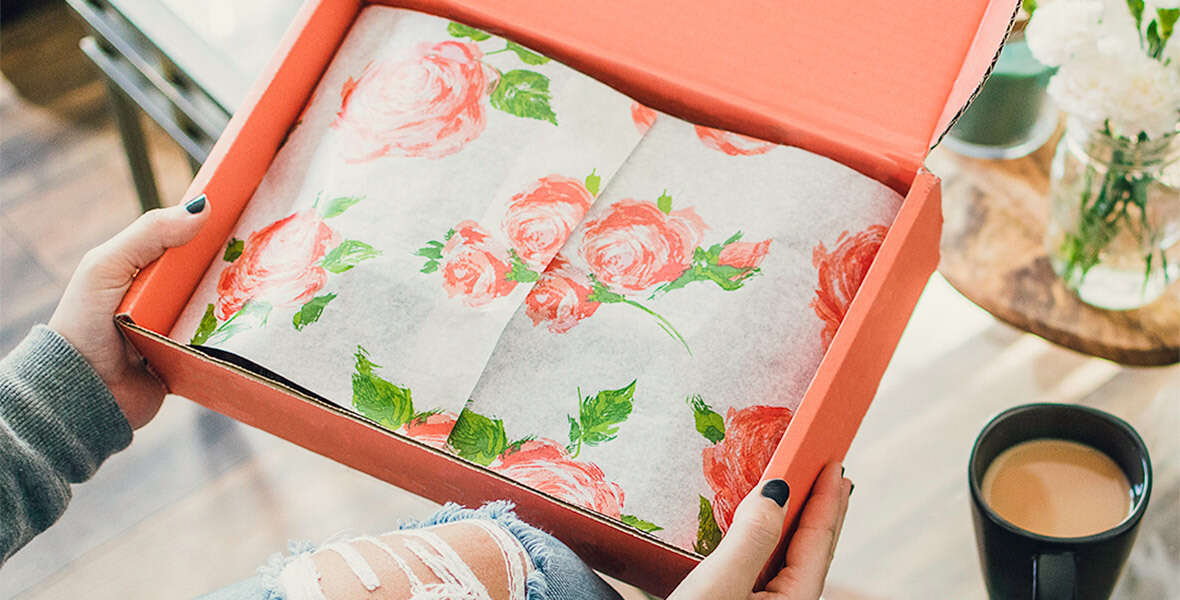 How Branded Tissue Paper Boosts Customer Retention